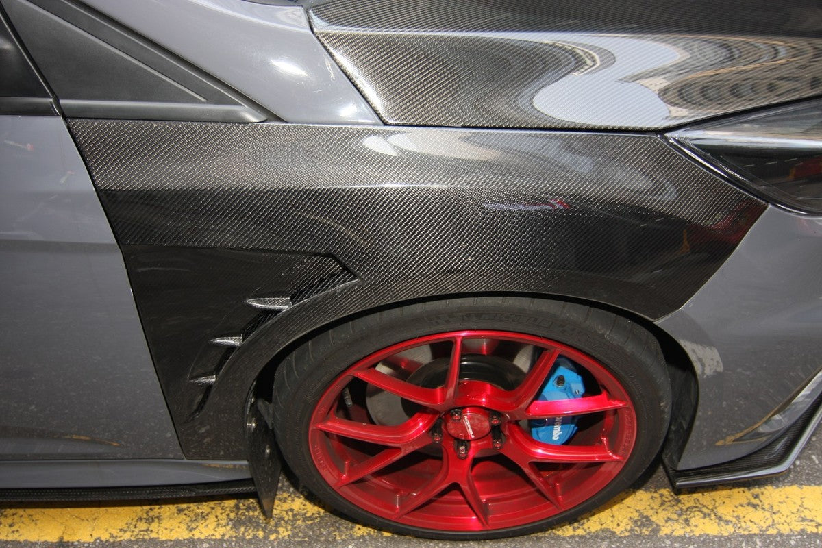 Guardabarros delanteros fibra de carbono estilo RS para Ford Focus 2015-2017